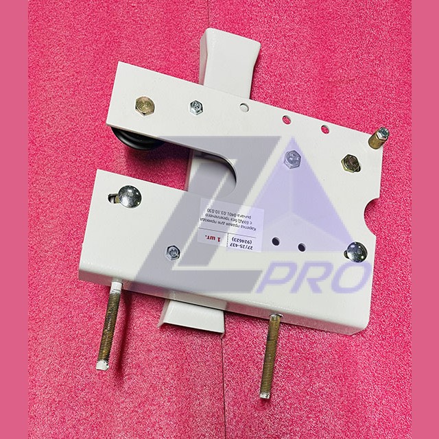 Каретка правая для привода с БУАД без трехплечего рычага 0401.03.10.030 ЩЛЗ