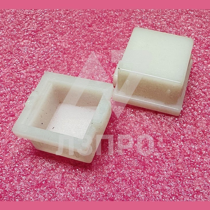 Толкатель модуля кнопочного белый NAO 323DA1 Otis