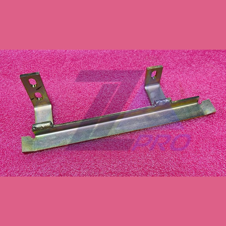 Отводка (щека) неподвижная левая 0411.03.15.270-01 МЛЗ